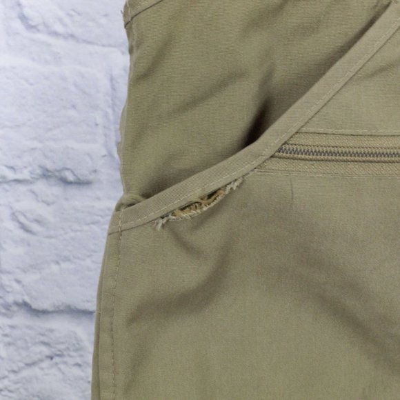 Vintage LL Bean Khaki Multi Pocket Fly Fishing Lined Vest Size M - Picture 4 of 8